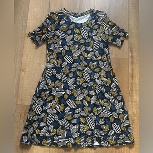 Women’s short sleeve dress